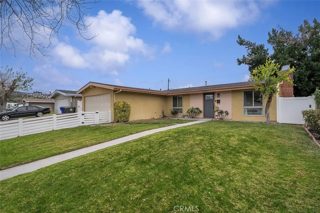 19324 Fairweather, Canyon Country, California 91351 home-pic-43