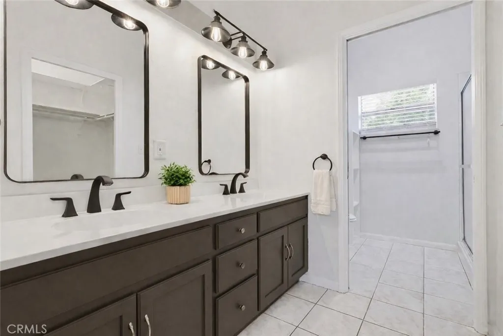 417 S Glenwood Pl., Burbank, California 91506 home-pic-20