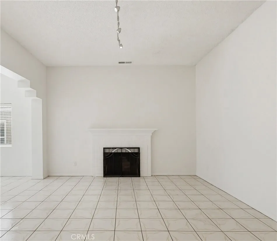 417 S Glenwood Pl., Burbank, California 91506 home-pic-8