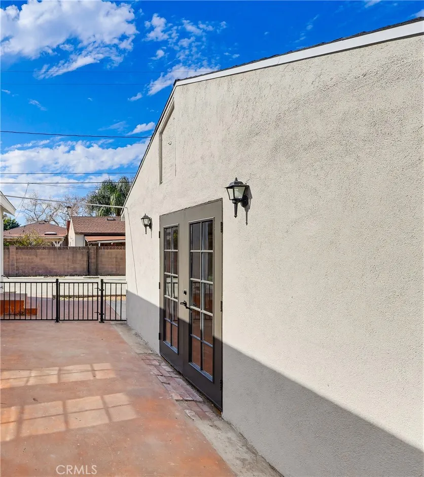 417 S Glenwood Pl., Burbank, California 91506 home-pic-37