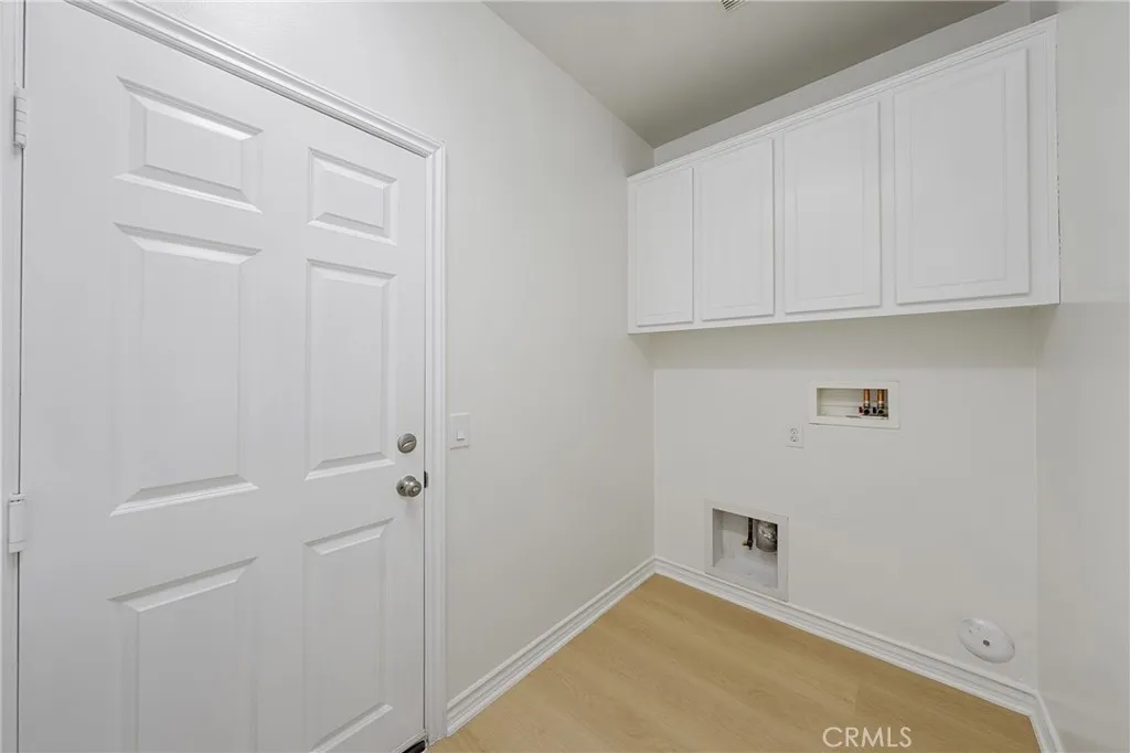 15860 Nuaimi, Fontana, California 92336 home-pic-34