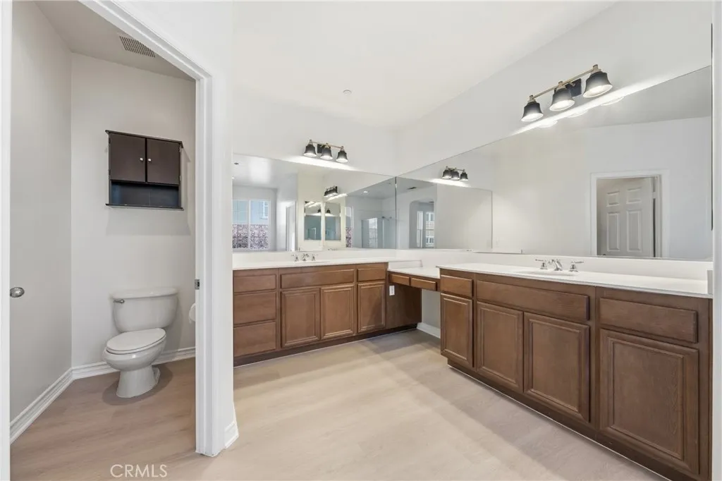 15860 Nuaimi, Fontana, California 92336 home-pic-23