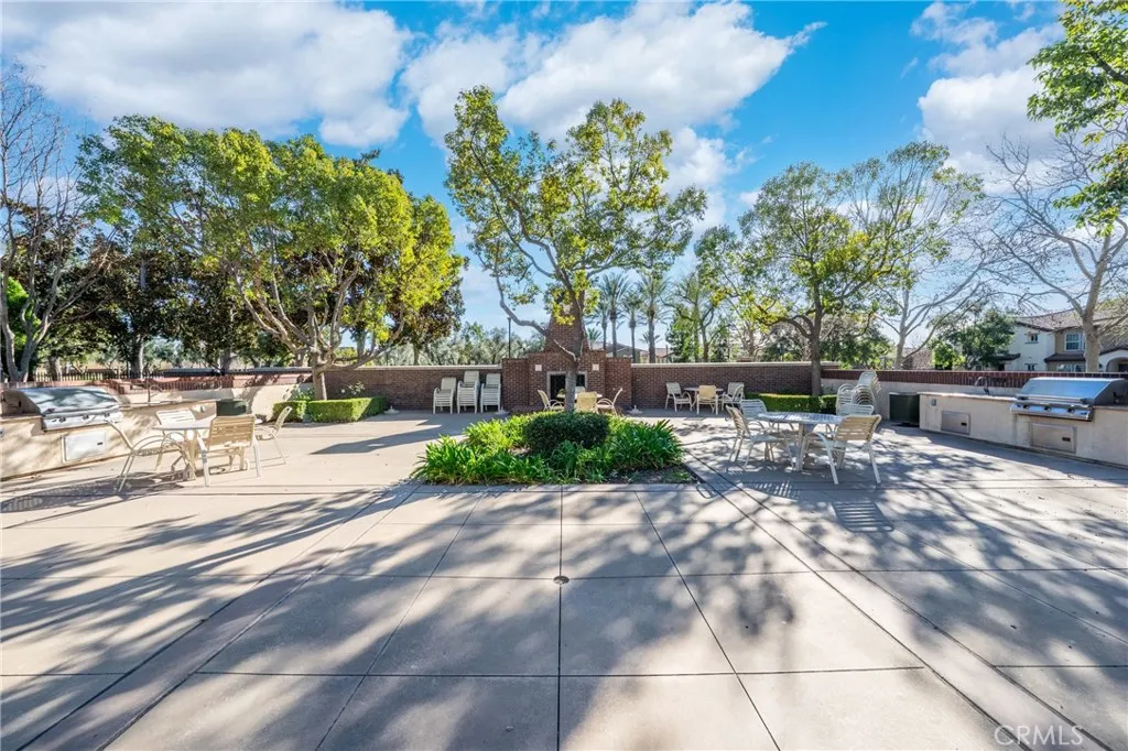 15860 Nuaimi, Fontana, California 92336 home-pic-40