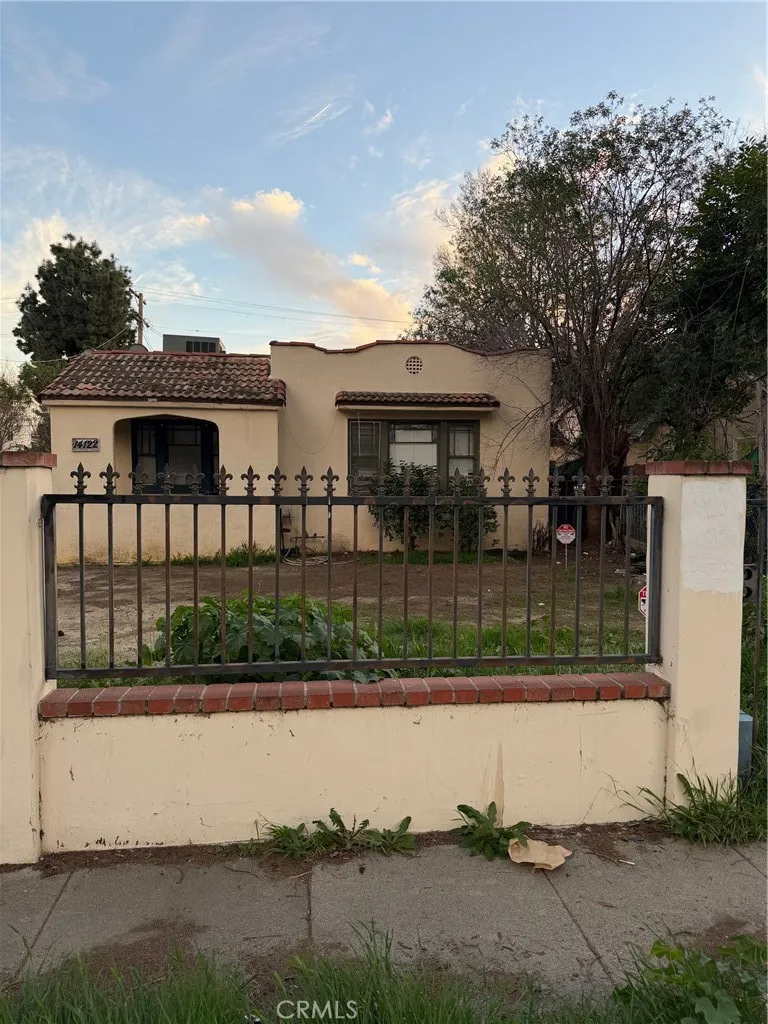 14122 Friar, Van Nuys, California 91401 home-pic-2