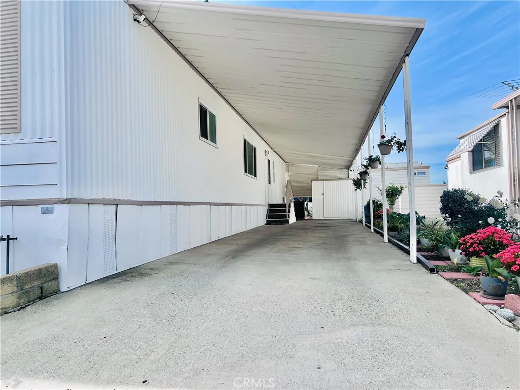 Large carpool - view 1