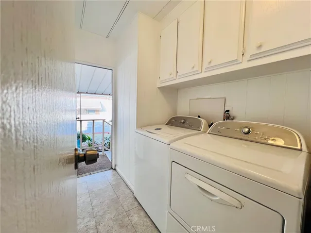 Laundry room - view 3