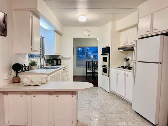 Kitchen - view 7