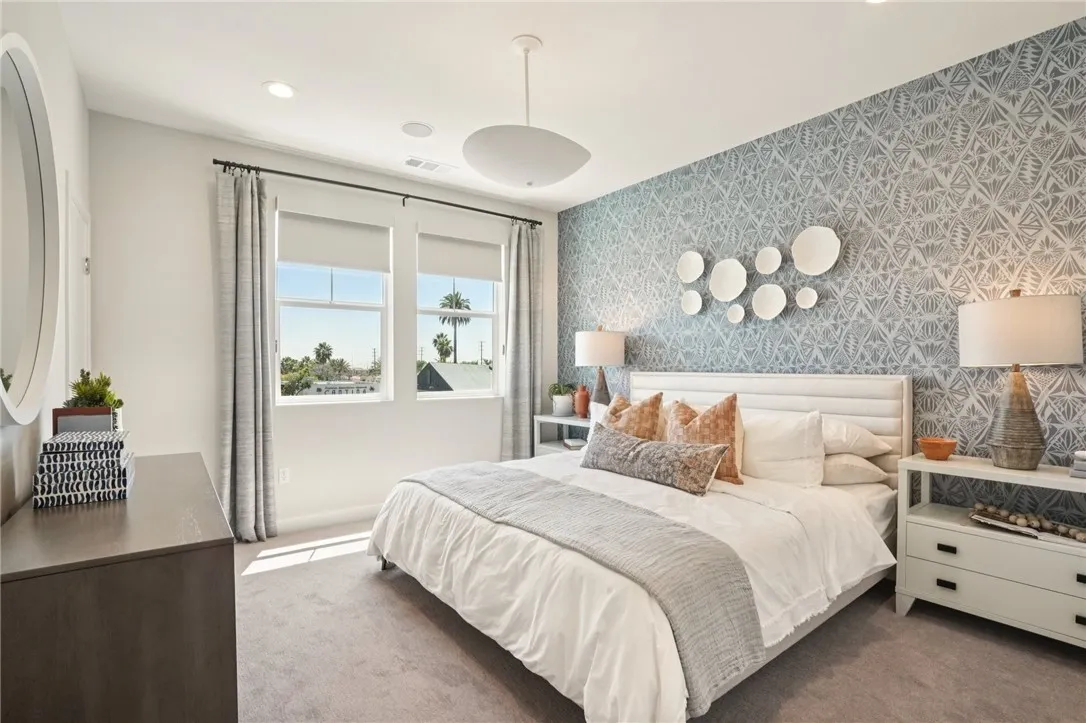 161 N First Avenue, Upland, California 91786 home-pic-8