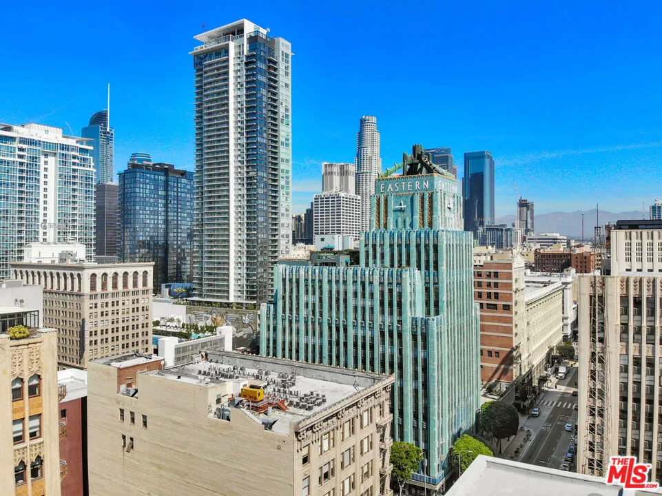 849 S Broadway 403, Los Angeles, California 90014 home-pic-42