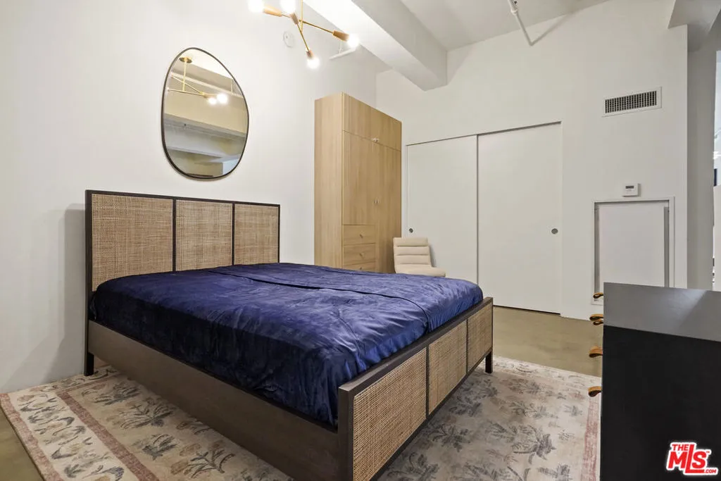 849 S Broadway 403, Los Angeles, California 90014 home-pic-22