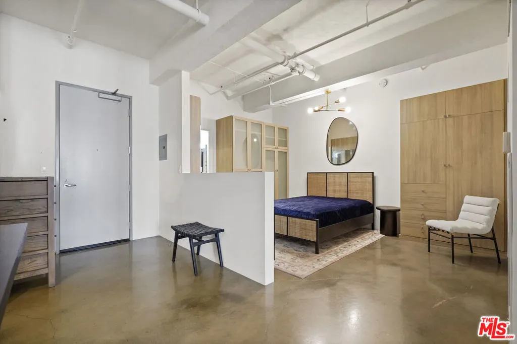 849 S Broadway 403, Los Angeles, California 90014 home-pic-17