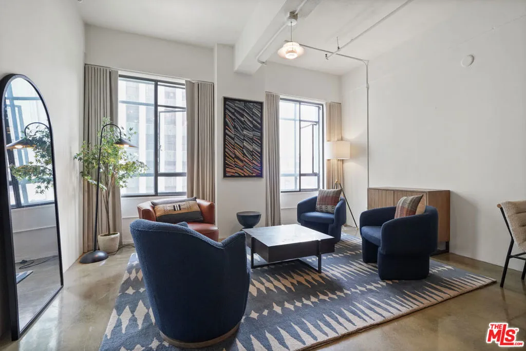 849 S Broadway 403, Los Angeles, California 90014 home-pic-4