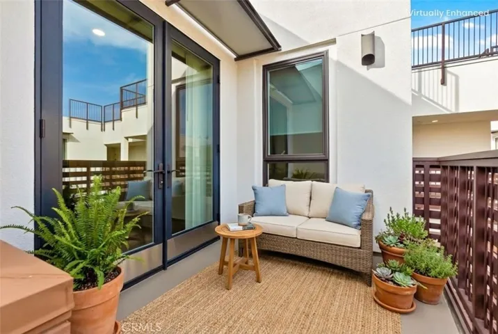 Patio (Virtually Staged)