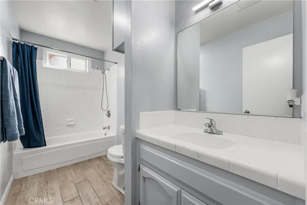 8954 E Avenue T14, Littlerock, California 93543 home-pic-24