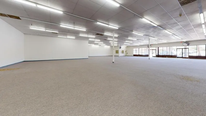 57220-29-Palms-Hwy-Photo-4