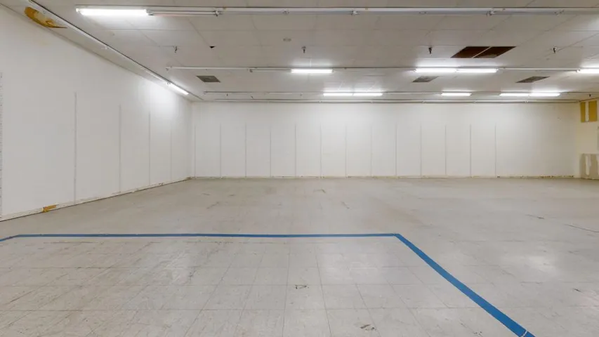 57220-29-Palms-Hwy-Photo-11