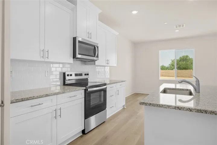14563 Indigo, Apple Valley, California 92307