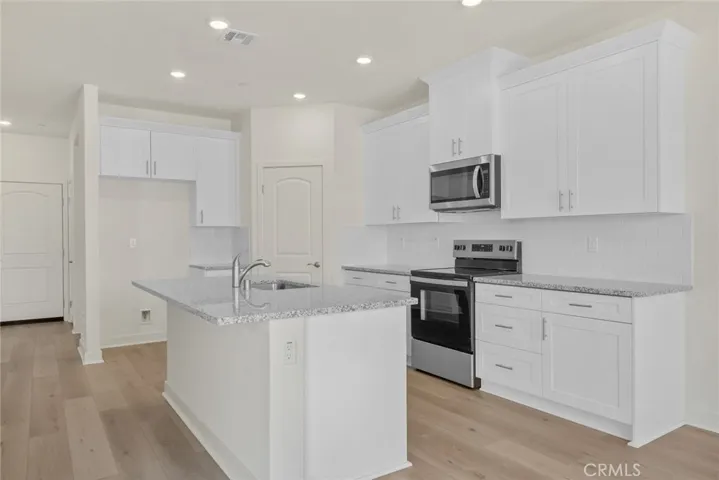 14563 Indigo, Apple Valley, California 92307