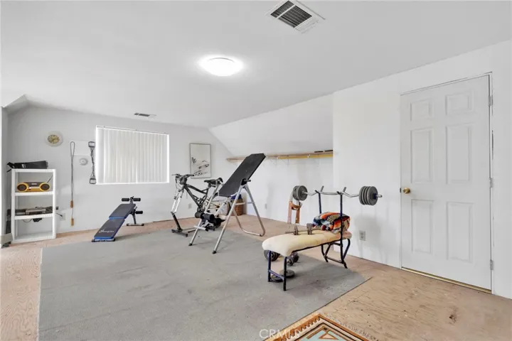 11062 Hollister Road, Oak Hills, California 92344