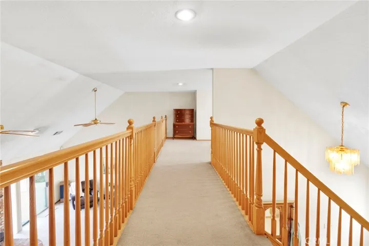 11062 Hollister Road, Oak Hills, California 92344