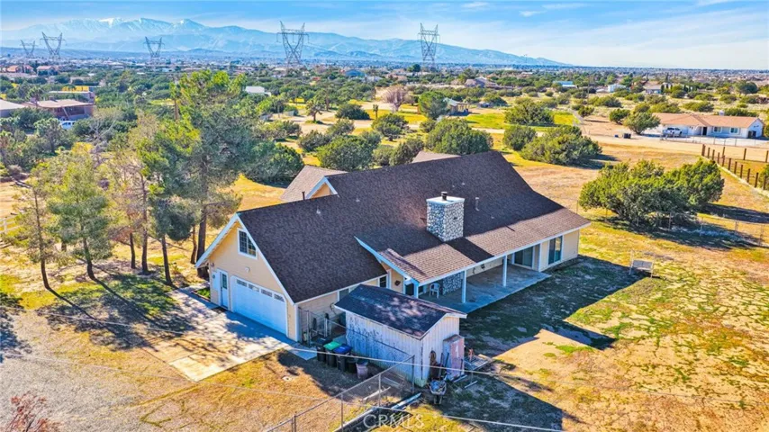 11062 Hollister Road, Oak Hills, California 92344