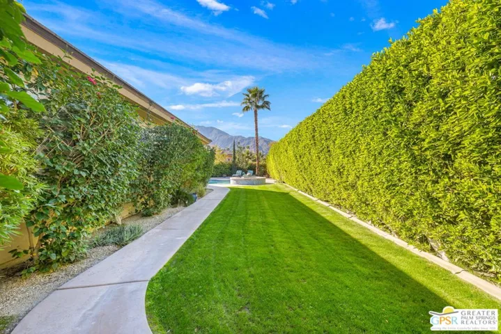 1586 Sienna Court, Palm Springs, California 92262