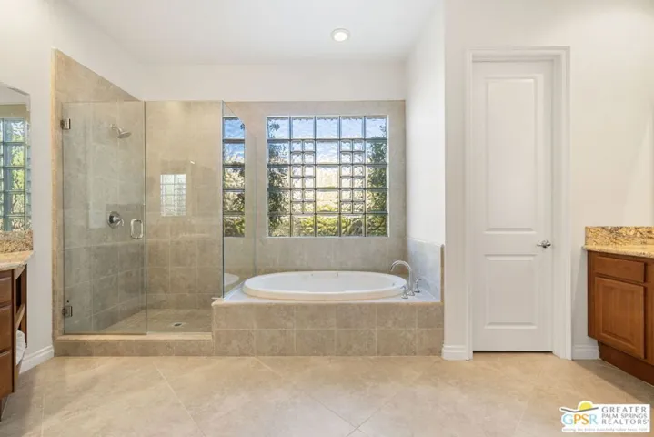 1586 Sienna Court, Palm Springs, California 92262
