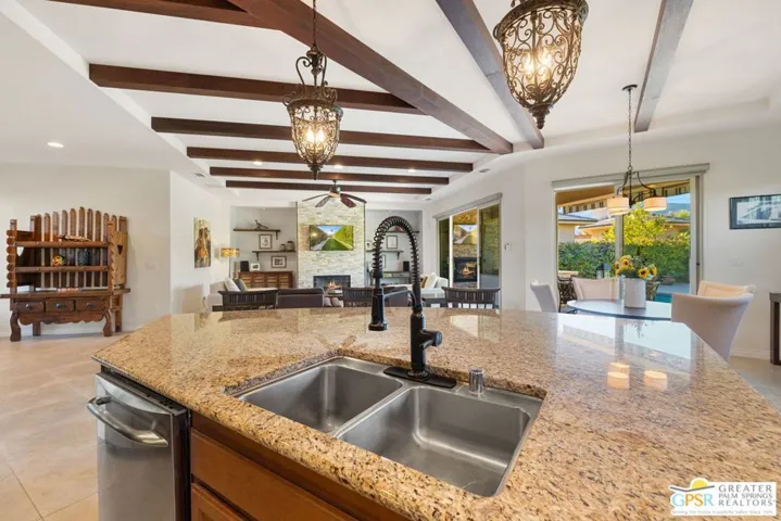 1586 Sienna Court, Palm Springs, California 92262