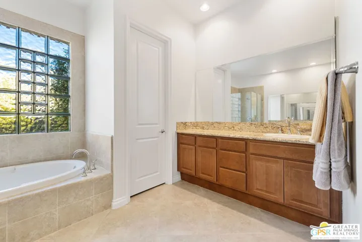 1586 Sienna Court, Palm Springs, California 92262
