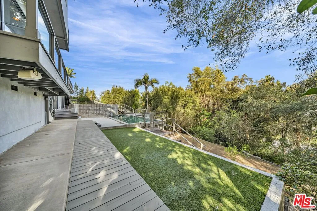 15263 Mulholland Drive, Los Angeles, California 90077 home-pic-49