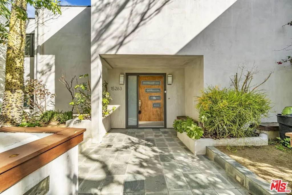 15263 Mulholland Drive, Los Angeles, California 90077 home-pic-4
