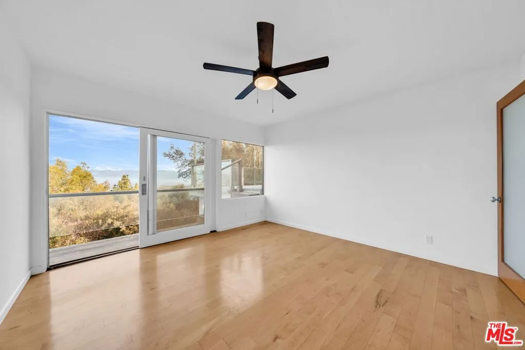 15263 Mulholland Drive, Los Angeles, California 90077 home-pic-35