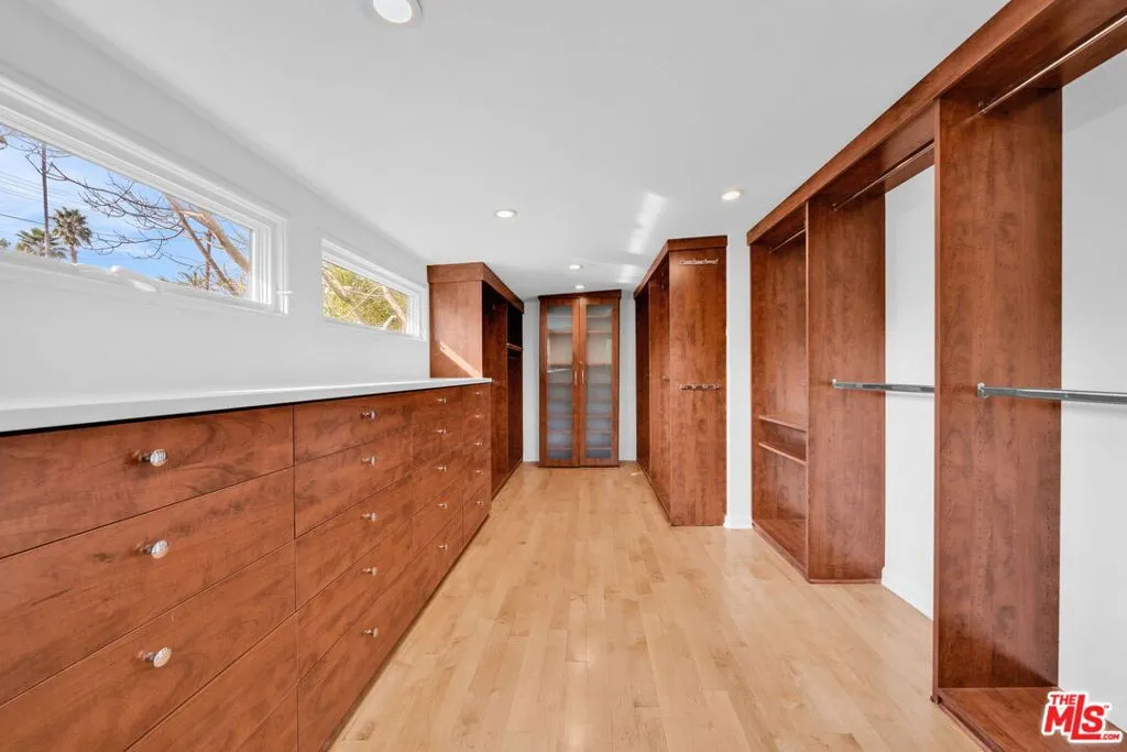 15263 Mulholland Drive, Los Angeles, California 90077 home-pic-33
