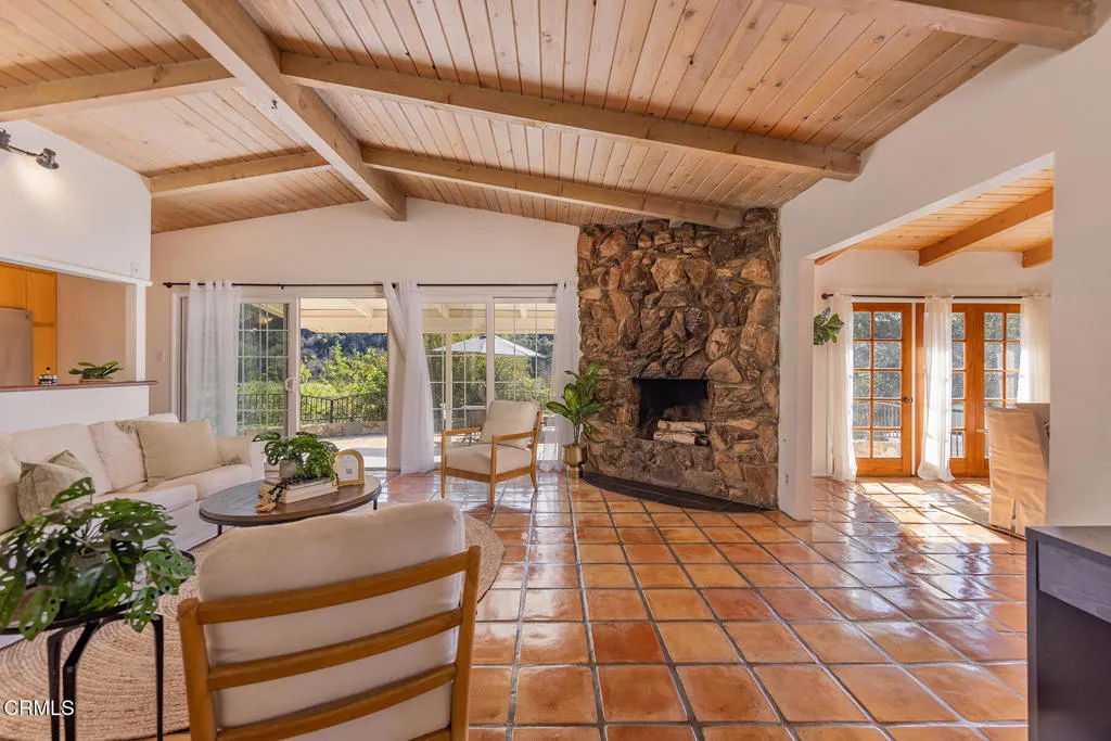 10522 62 Creek Road, Ojai, California 93023 home-pic-10