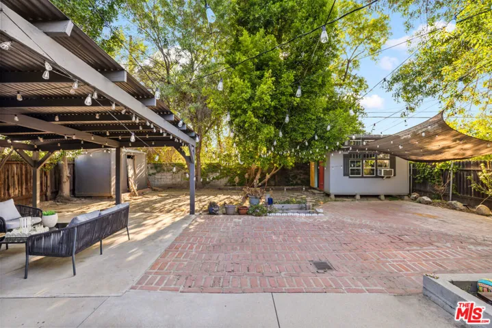 5751 Andasol Avenue, Encino, California 91316