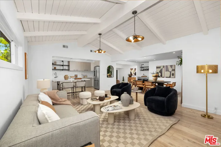 5751 Andasol Avenue, Encino, California 91316
