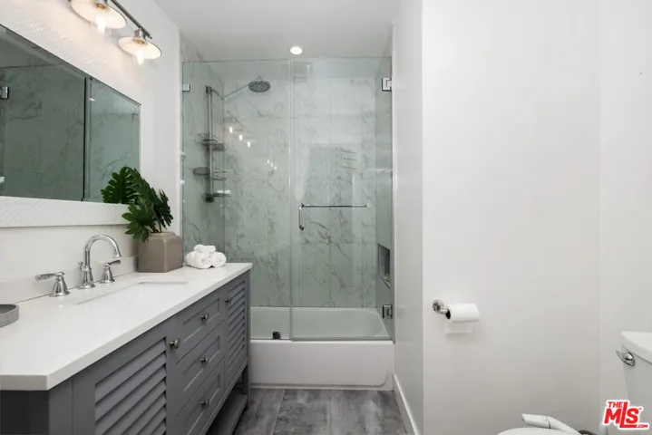 5751 Andasol Avenue, Encino, California 91316