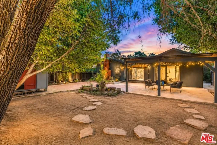 5751 Andasol Avenue, Encino, California 91316