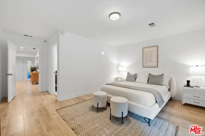 5751 Andasol Avenue, Encino, California 91316