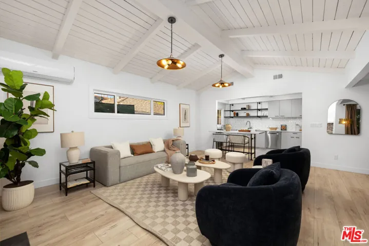 5751 Andasol Avenue, Encino, California 91316