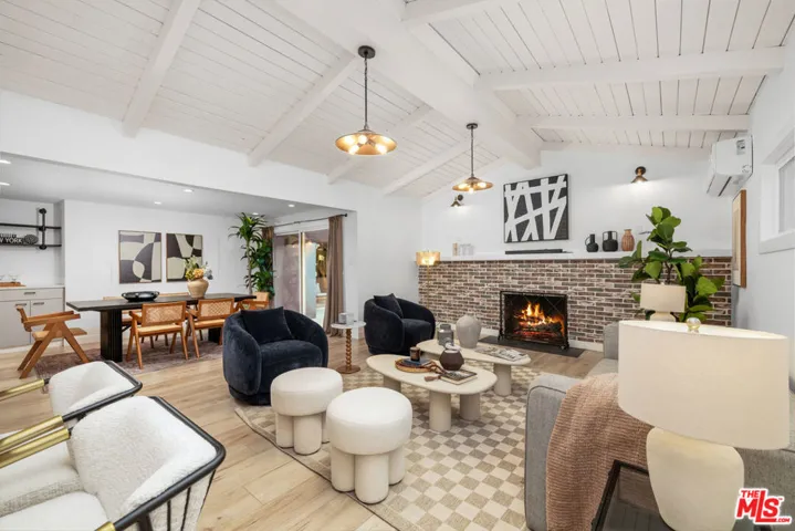 5751 Andasol Avenue, Encino, California 91316