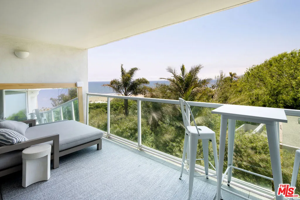 101 Ocean Avenue F402, Santa Monica, California 90402 home-pic-8