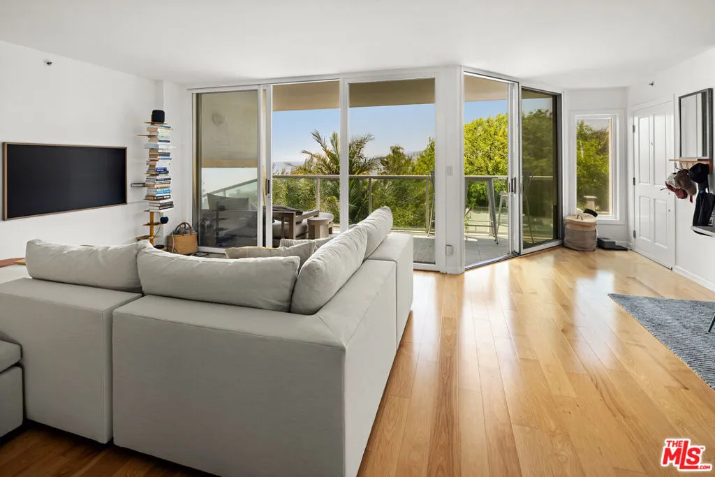 101 Ocean Avenue F402, Santa Monica, California 90402 home-pic-5