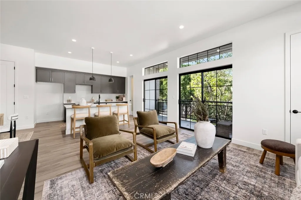 581 Higuera Street 309, San Luis Obispo, California 93401 home-pic-3