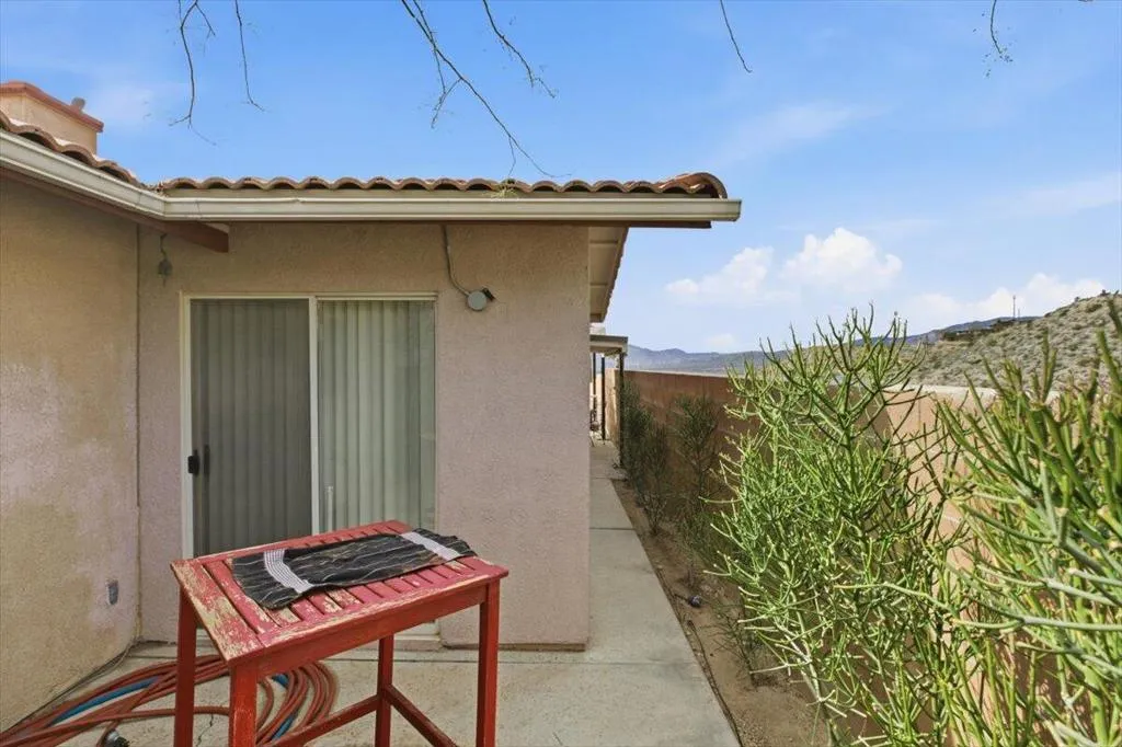 66635 Casa Grande Drive, Desert Hot Springs, California 92240 home-pic-43