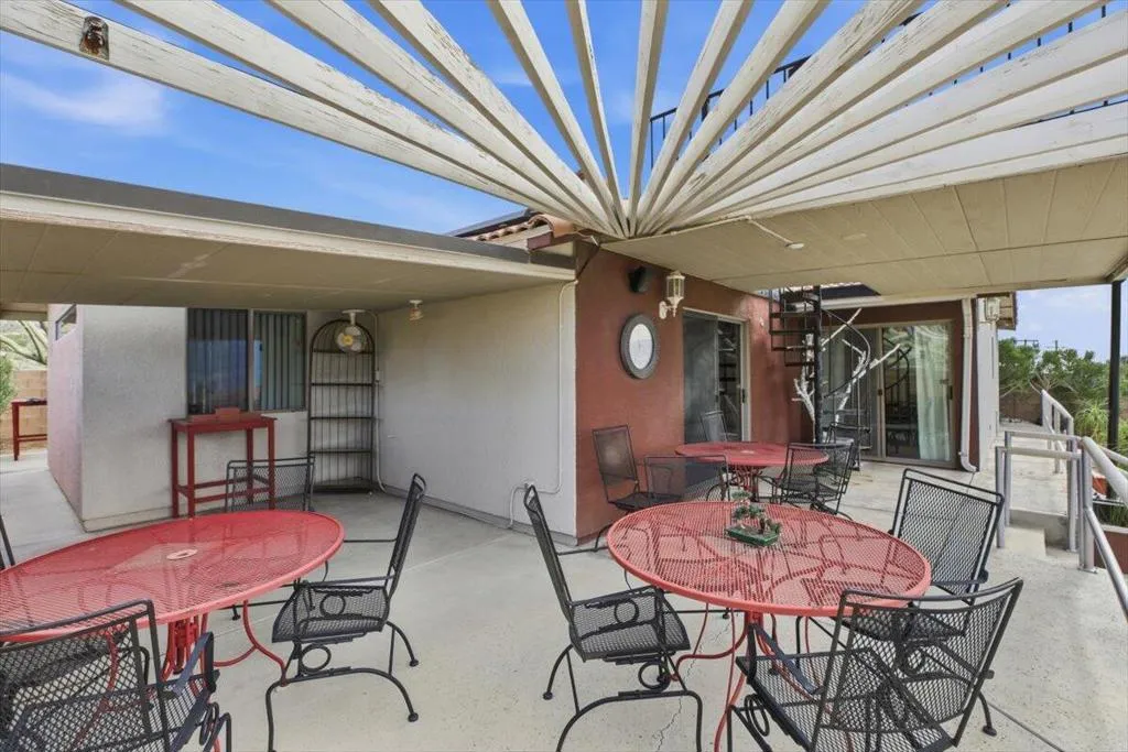 66635 Casa Grande Drive, Desert Hot Springs, California 92240 home-pic-40