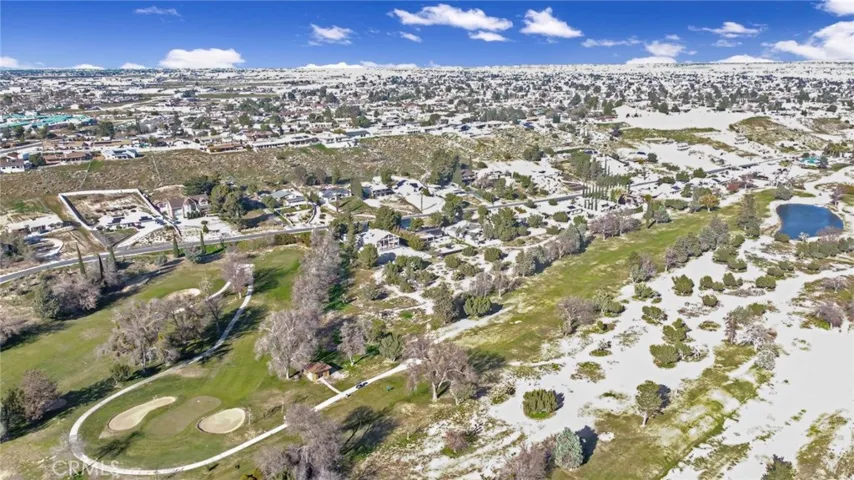 GOLF COURSE