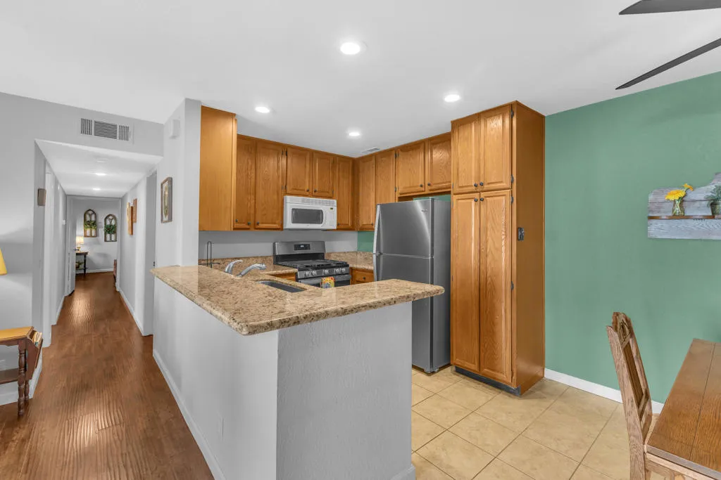 31200 Landau Boulevard 2707, Cathedral City, California 92234 home-pic-9