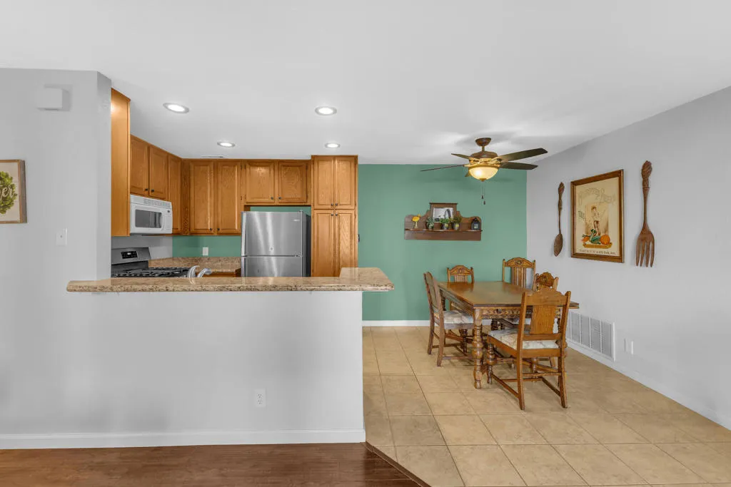 31200 Landau Boulevard 2707, Cathedral City, California 92234 home-pic-1