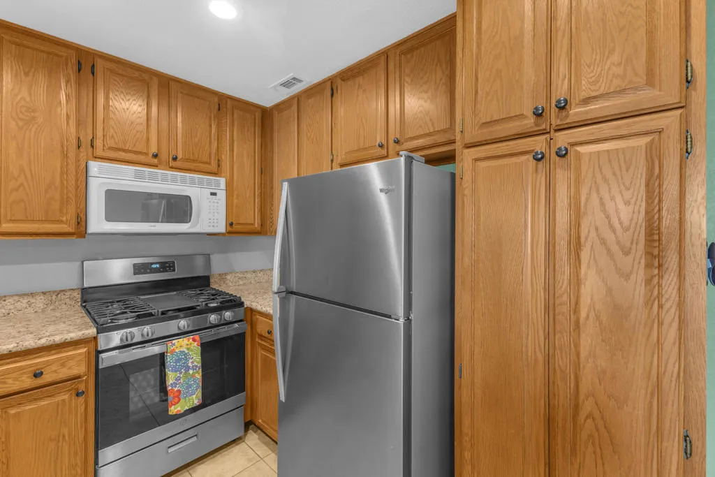 31200 Landau Boulevard 2707, Cathedral City, California 92234 home-pic-6